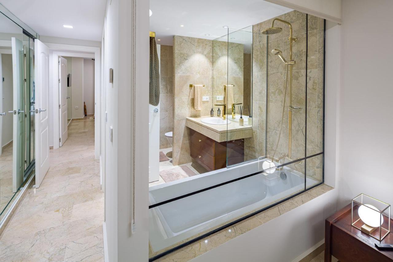 Apartment Next To Puente Newly Done Modern Style 5 Star Luxury Marbella